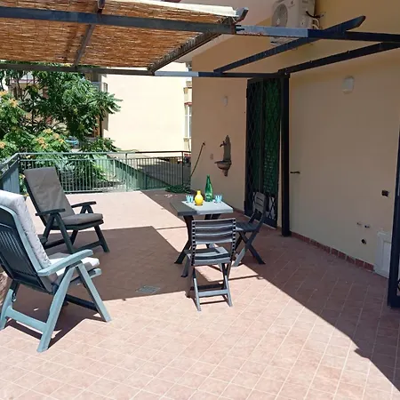 בית הארחה Regency House Accoglienza